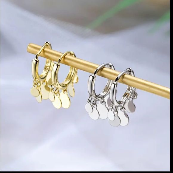 ⭐️Silver Petite tassel Hoop Huggies - Picture 5 of 13